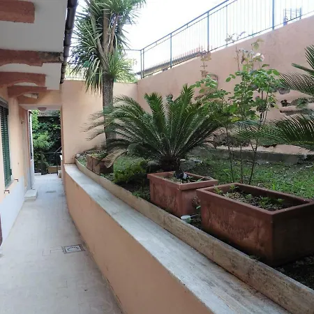 펜션 La Casa Di Bloom 1 *